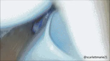 ScarlettMarie - Wake & Poop!