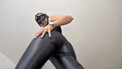 Madame Marissa - Youll never be more than a human chair!