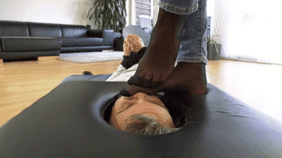 Madame Marissa - Locked for foot smother and smelling