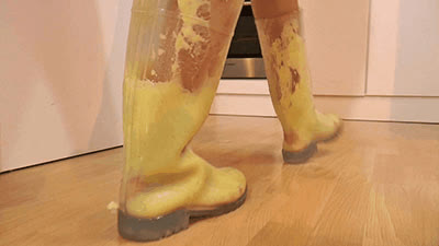 Madame Marissa - Mashed potatoes and dumplings in boots