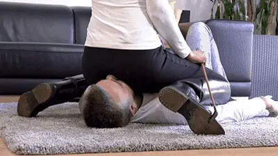 Madame Marissa - Smothered by the riding mistress