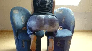 FunWithEX -  Extra tight-fitting leggings and a very strong farts !!