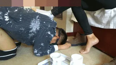 SADISTRESS - The cruel Chinese Mist - Exclusive slave worship foot, urinate into the slave face the queen