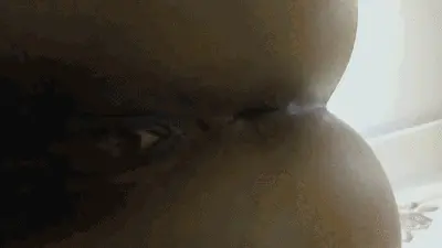 SADISTRESS - The cruel Chinese Mist - The queens butt on the slaves mouth began to move bowels