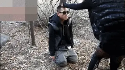 SADISTRESS - The cruel Chinese Mist - Goddess of slaves to outdoor pull excrement A1