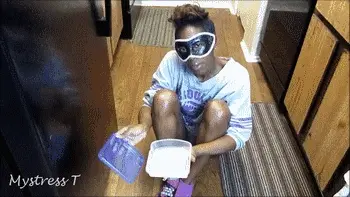 Mystress T - Mail order Poop & Pussy Play!