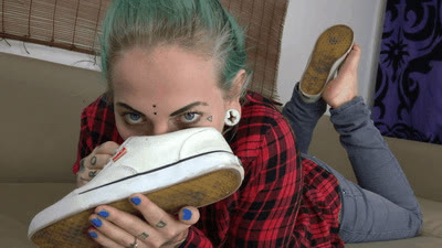 FeetExtreme - My Stinkiest Shoes