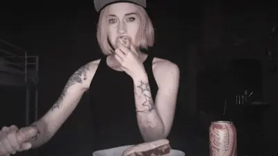 Sweet Betty Parlour - PUKE and VOMIT after Hot-Dog with CUM!!!