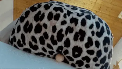 Shitty Store - Extreme butt plug orgasm