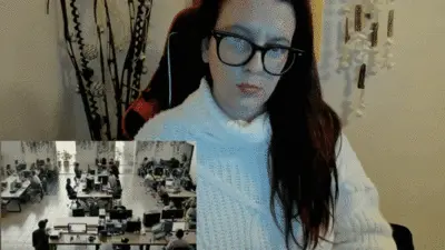 Shitty Store - Nicoletta in the office