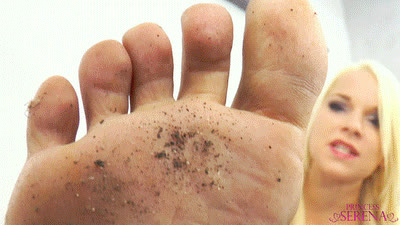 Princess Serena - Lick my dirty feet clean!