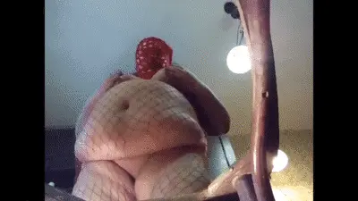 Natalia Kapretti - shit on a chair