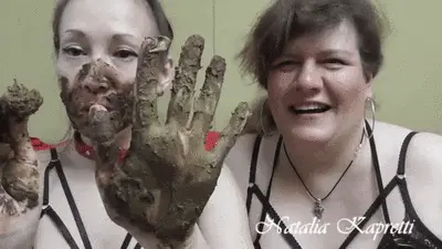 Natalia Kapretti - Maya eat favorite treat - shit