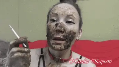 Natalia Kapretti - Maya happy sitting and tells how she ate shit
