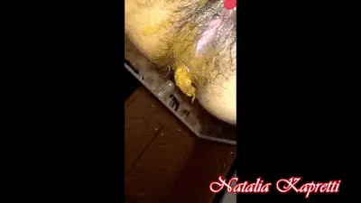 Natalia Kapretti - Shitting in plastic bowl to send asslicker by mail