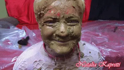 Natalia Kapretti - Deep throat feeding shit