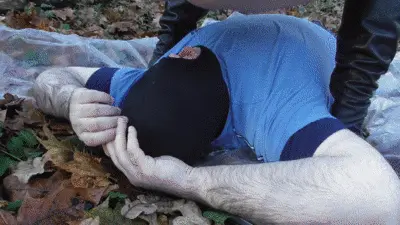 Natalia Kapretti - The use of my live toilet in the woods