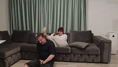 GoddessAndreeastudio - Foot worship and facesitting with my slut Faith in a luxury location