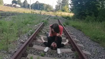 Mistress Jardena - Public dangerous pissing on train station