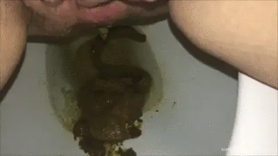 Scat Goddess Amanda - Lots More of MY Poop