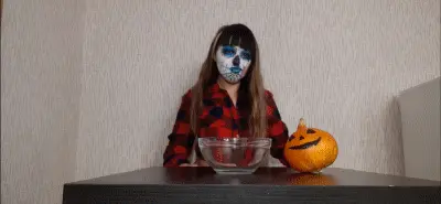 Elvertinafrautoilet - Halloween shit!