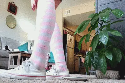World Goddess - Goddess shit for lunch