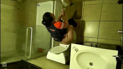 Voyeur House - Chloe has a cigarette while shitting
