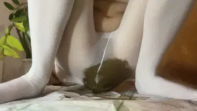 Wet Dirty Girl -  hot bunch in white pantyhose, stingray and shit in pussy
