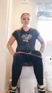 SophieKnight - Full front view of me pooping in the toilet