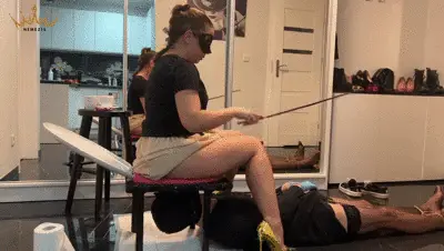 Nemezis Queen - Test of The New Toilet