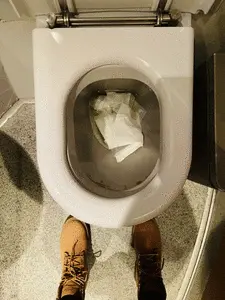 Anja Black - KV Toilet Storytelling 🫦