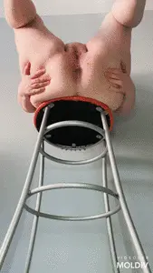 LadyVikkiWet - Under chair