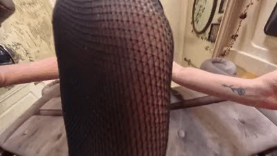 Giantess Lady Soles - Life of Chastity Under Lady Dimitrescu Heel - POV