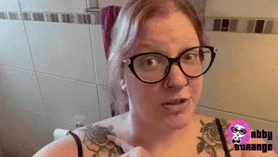 Abby Strange Fetish - Creamy poop garnished with piss
