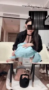 Chinese Scat Love - CFNM Shit Catcher Opens Mouth Widely to Catch the Queens Hot Shit, Although Some Fell onto the Floo