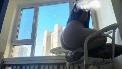 Chinese Scat Love - Lucky Slave Drinks Fresh Pee Falling Like Waterfall from the Fat Ass Goddesss Pussy