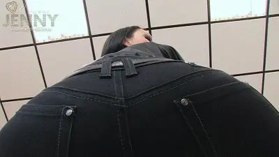 Princess Jenny - My divine ass wants to sit down