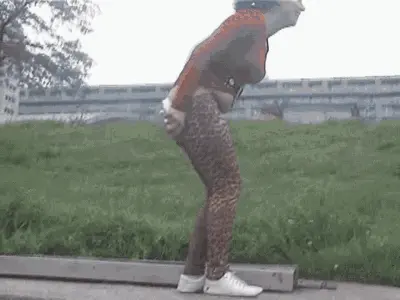 Natural Scat Girls - Pretty amateur teen shits and piss outdoor