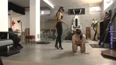 Mistress Gaia - MISTRESS GAIA - WHIPPING SCAT TREAT