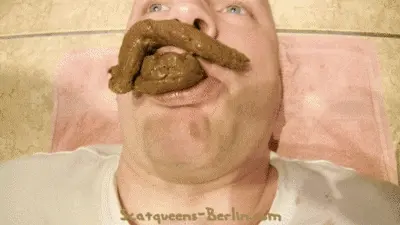ScatqueensBerlin - Shit in Vacation P2 HD