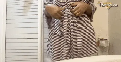 Mistress Mystique - A Girl Still has To Shit