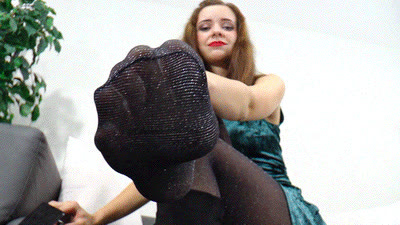 Boss Girls Productions - Sniff the cheesy nylon feet! - small version