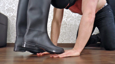 Boss Girls Productions - Finger trampling in riding boots