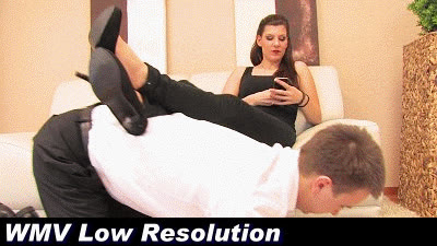 Boss Girls Productions - The nerd is used as a stool (WMV Low Resolution)