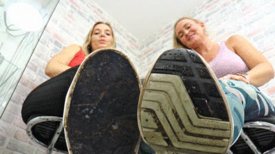 Boss Girls Productions - Queen Hanna and Mistress Jane - 4 shoes full of dirt - small version