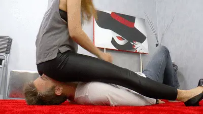 Boss Girls Productions - Ass atop prevents breathing!