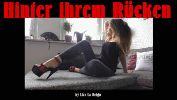Lizz La Reign - Behind her back